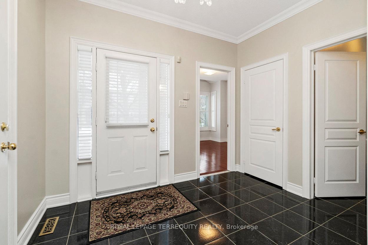 Photo 11 of 124 Arista Gate, Vaughan, Islington Woods — HOMEH