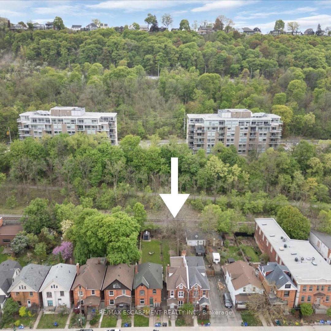 Photo 34 of 68 Alanson Street, Hamilton, Stinson — HOMEH