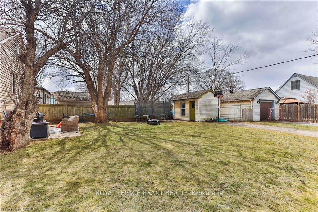 Photo 10 of 745 Burgess Avenue, Hamilton, Parkview — HOMEH