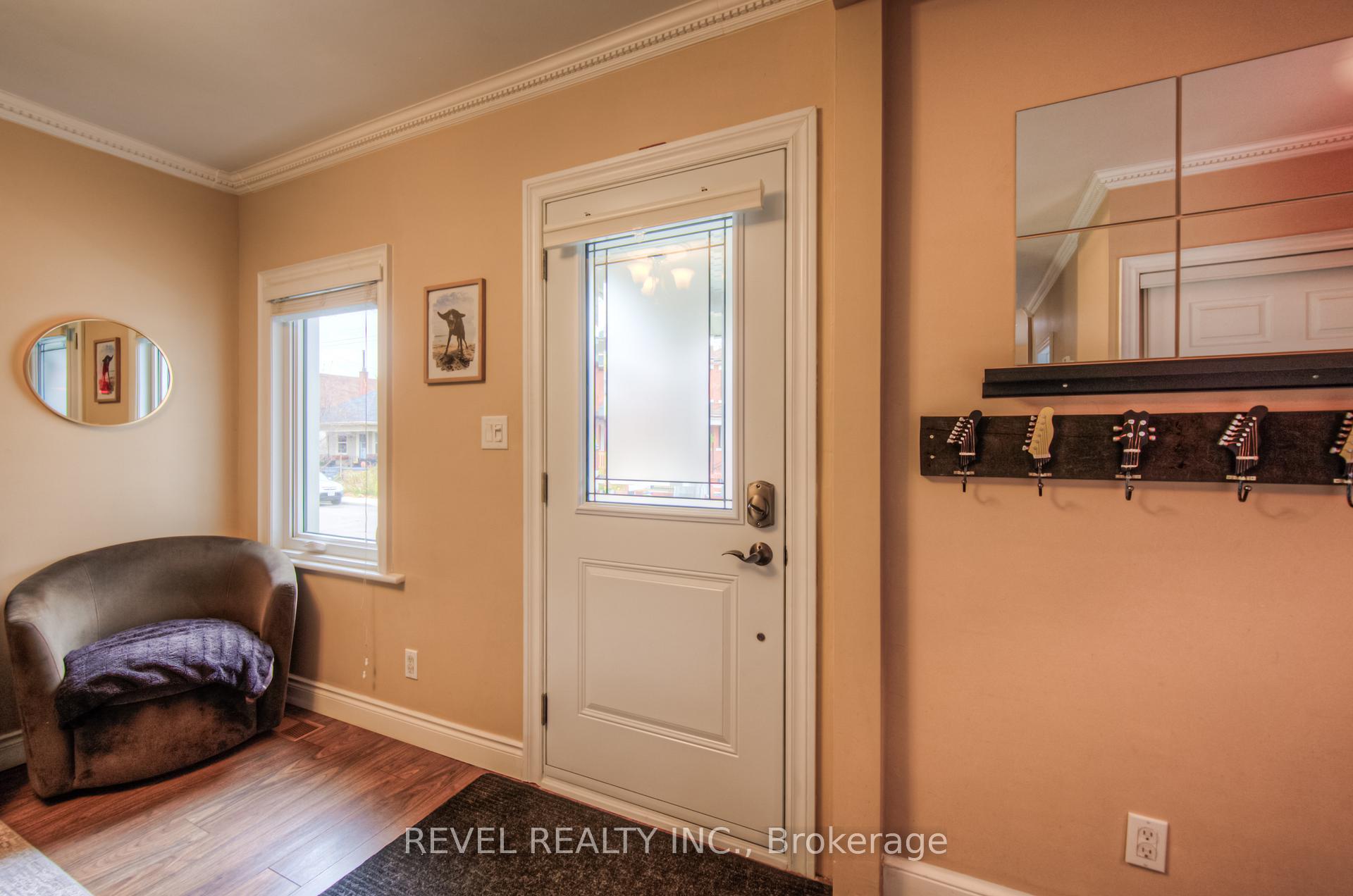Photo 5 of 71 Garside Avenue N, Hamilton, Normanhurst — HOMEH