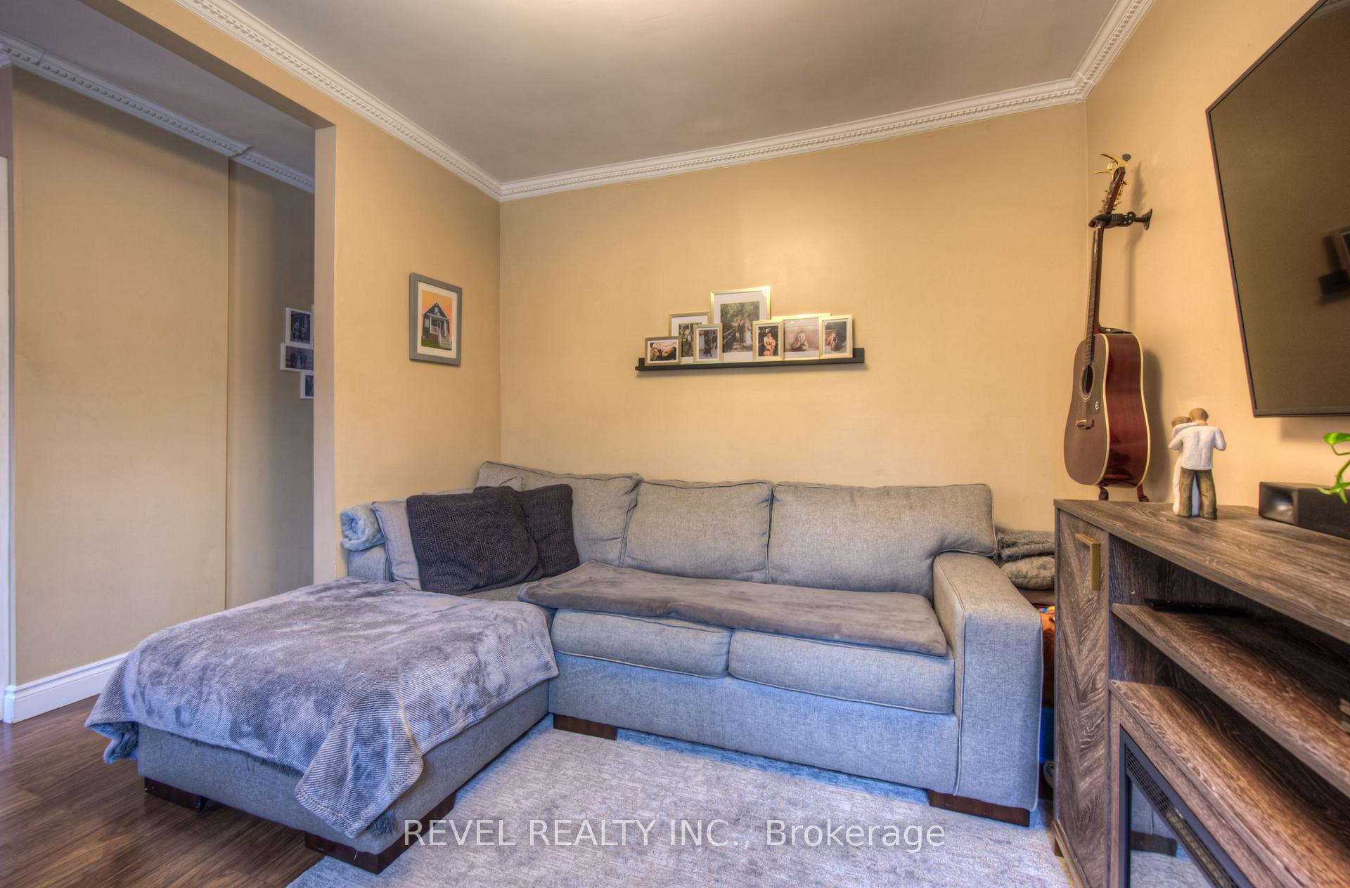 Photo 7 of 71 Garside Avenue N, Hamilton, Normanhurst — HOMEH