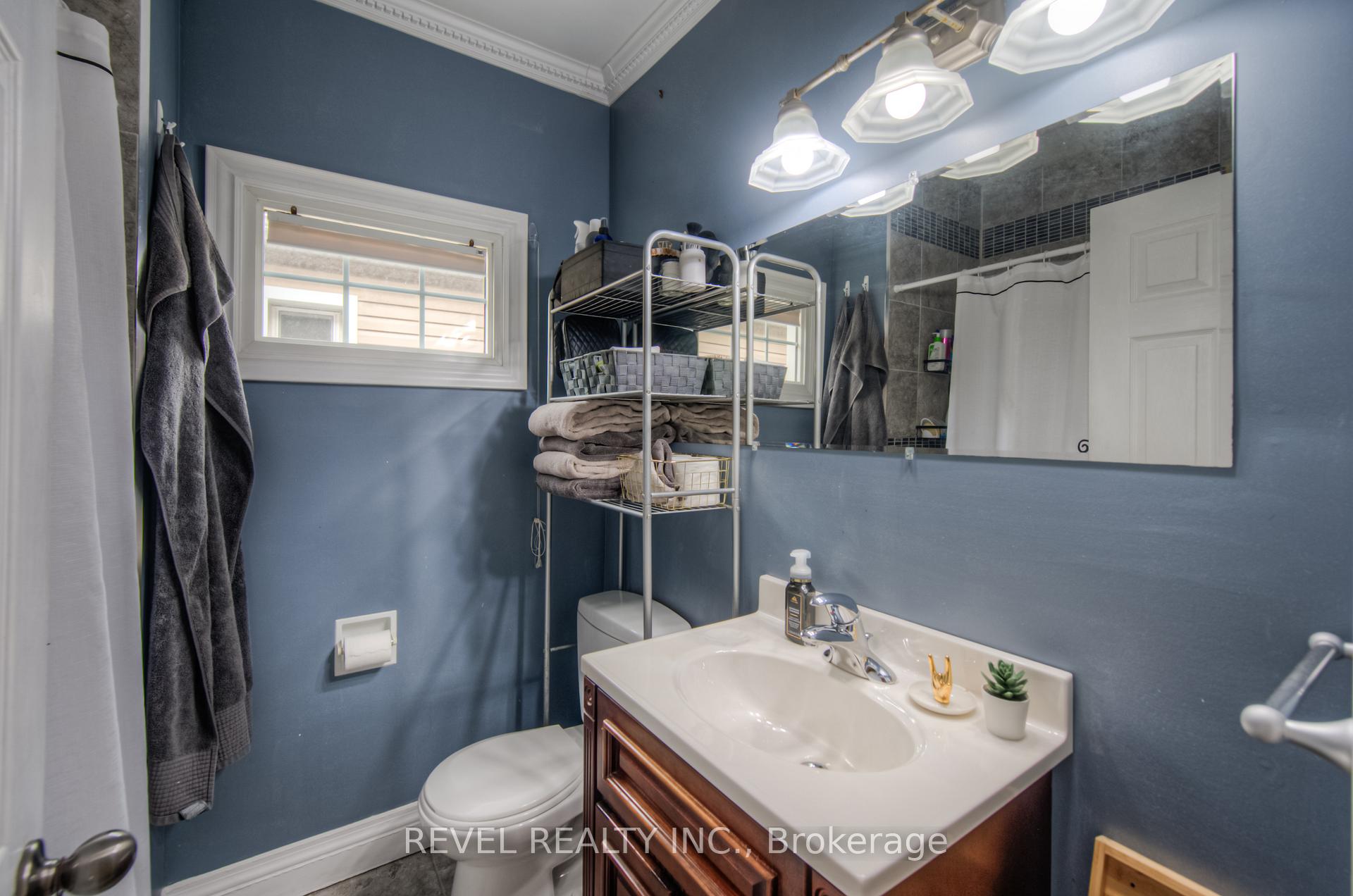 Photo 19 of 71 Garside Avenue N, Hamilton, Normanhurst — HOMEH