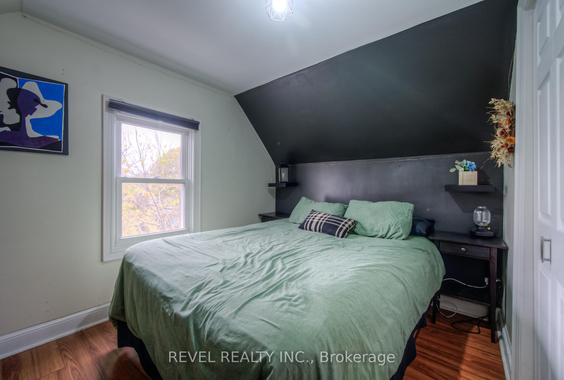 Photo 24 of 71 Garside Avenue N, Hamilton, Normanhurst — HOMEH
