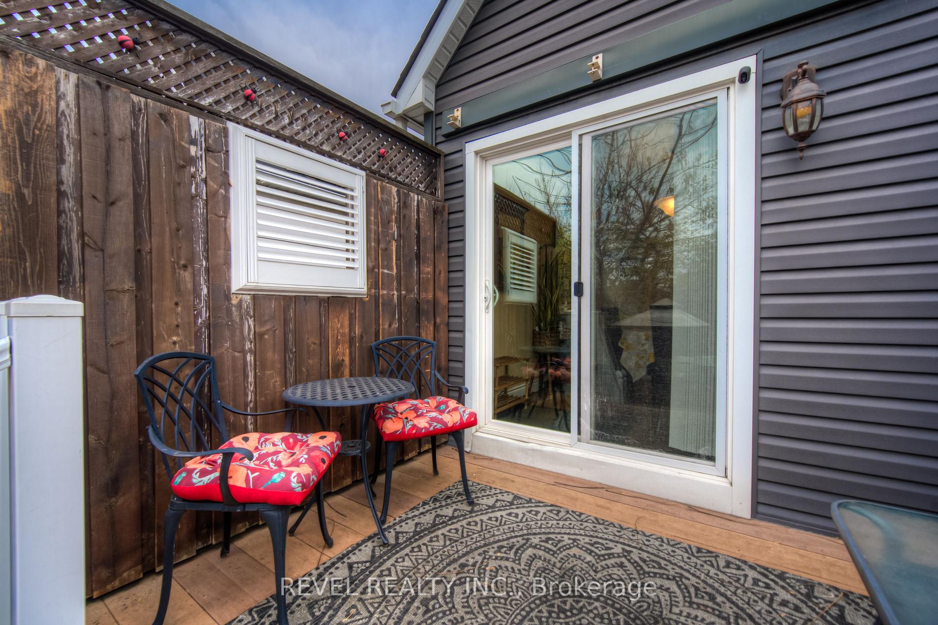 Photo 29 of 71 Garside Avenue N, Hamilton, Normanhurst — HOMEH