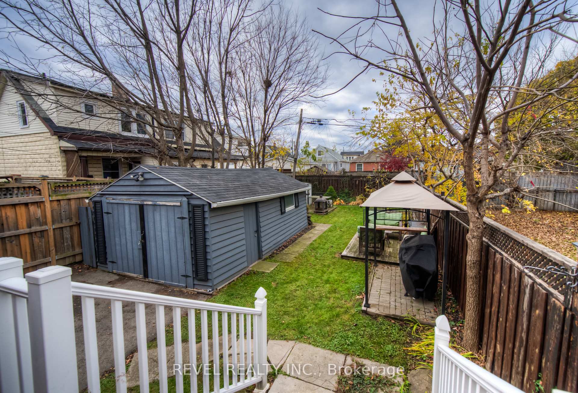 Photo 31 of 71 Garside Avenue N, Hamilton, Normanhurst — HOMEH