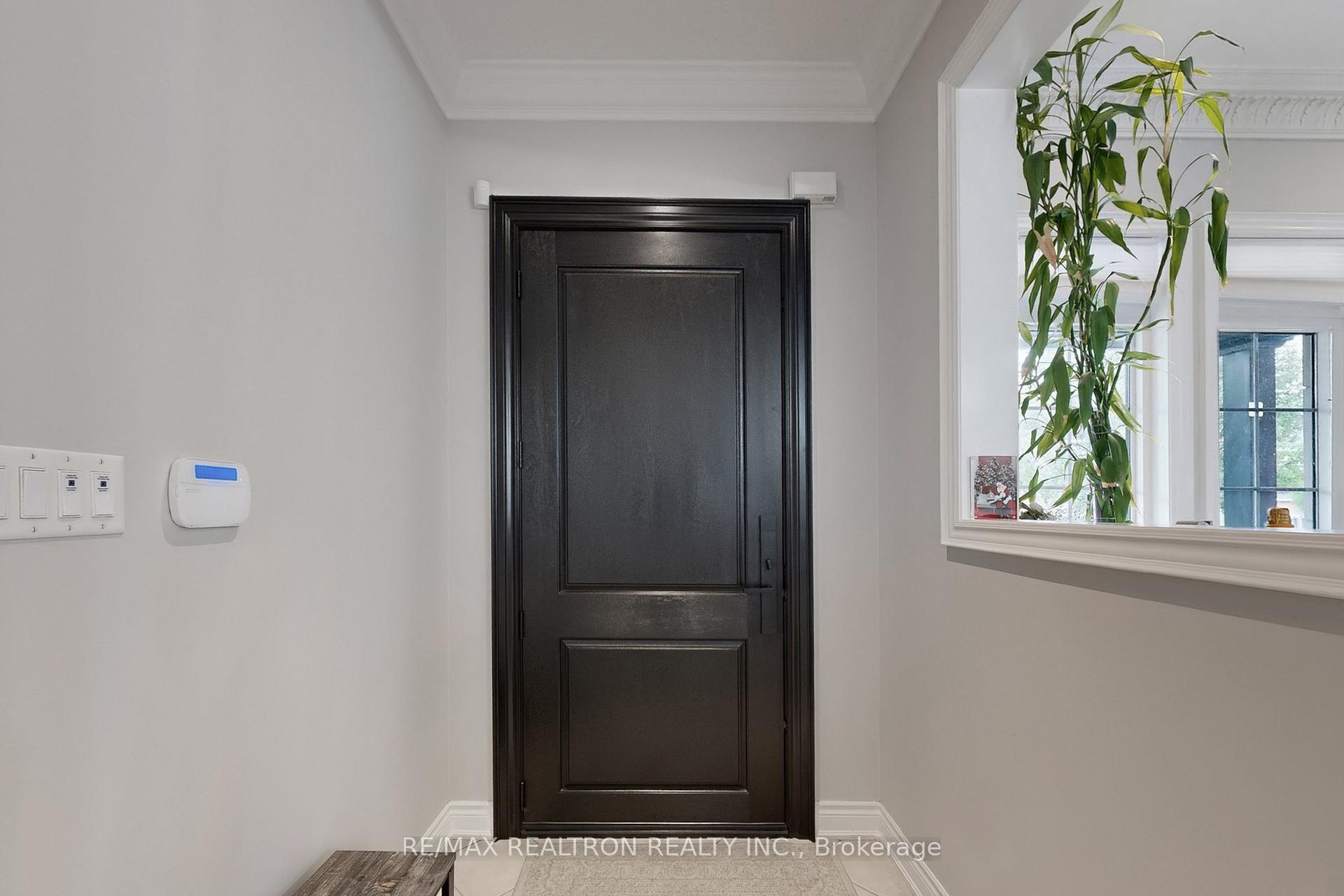 Photo 5 of 78 Chagall Drive, Vaughan, Patterson — HOMEH