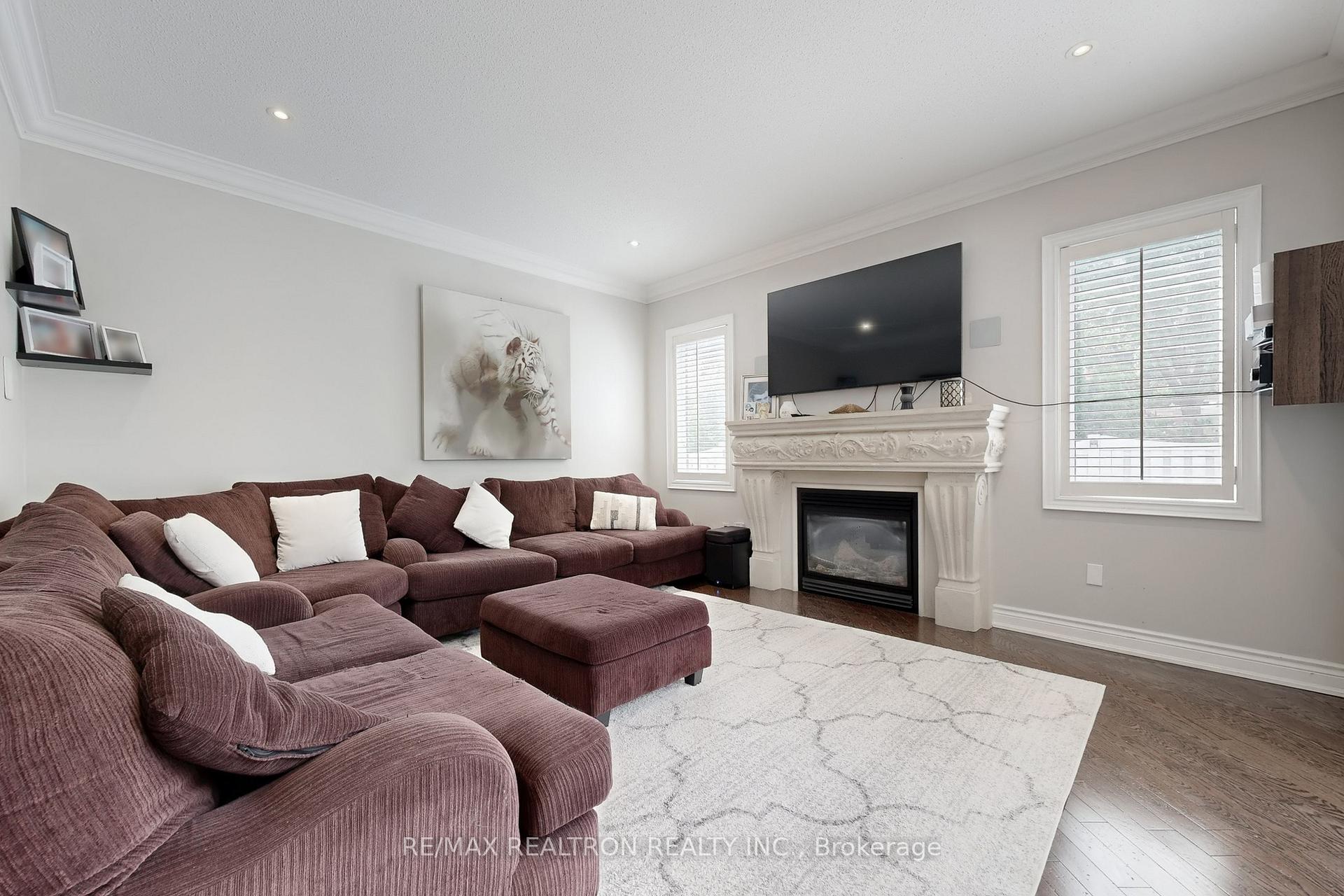 Photo 8 of 78 Chagall Drive, Vaughan, Patterson — HOMEH