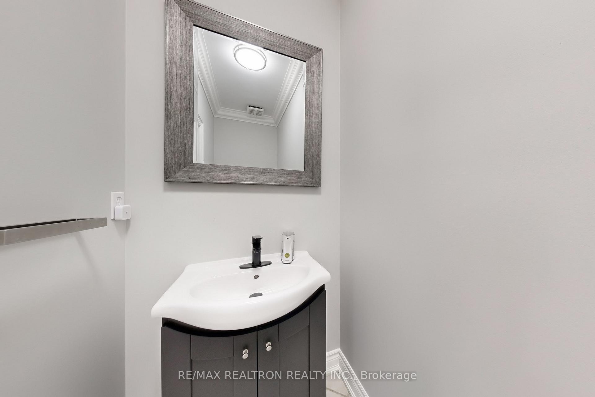 Photo 13 of 78 Chagall Drive, Vaughan, Patterson — HOMEH