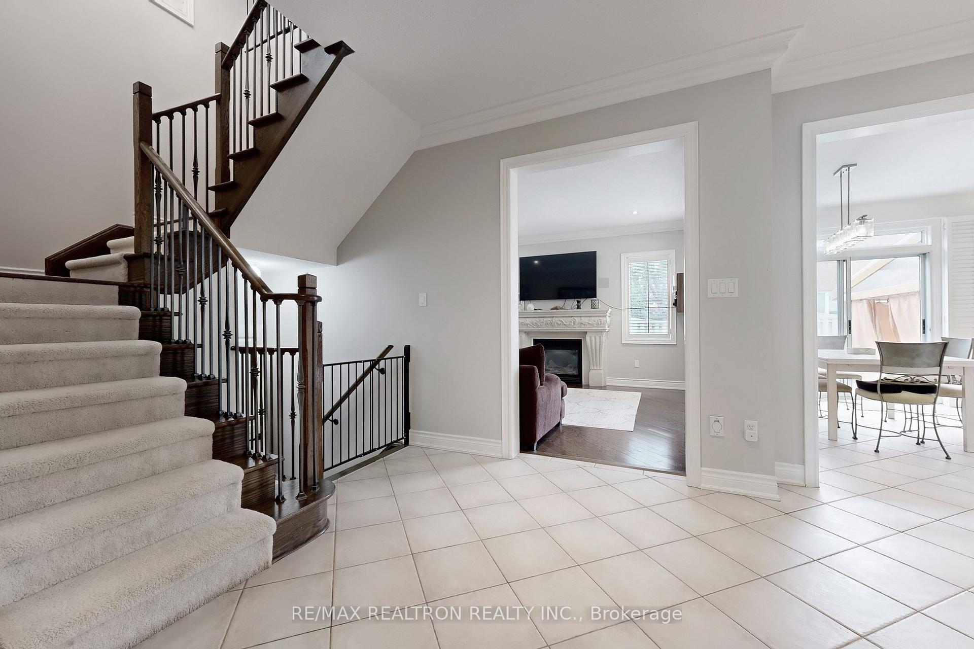 Photo 12 of 78 Chagall Drive, Vaughan, Patterson — HOMEH