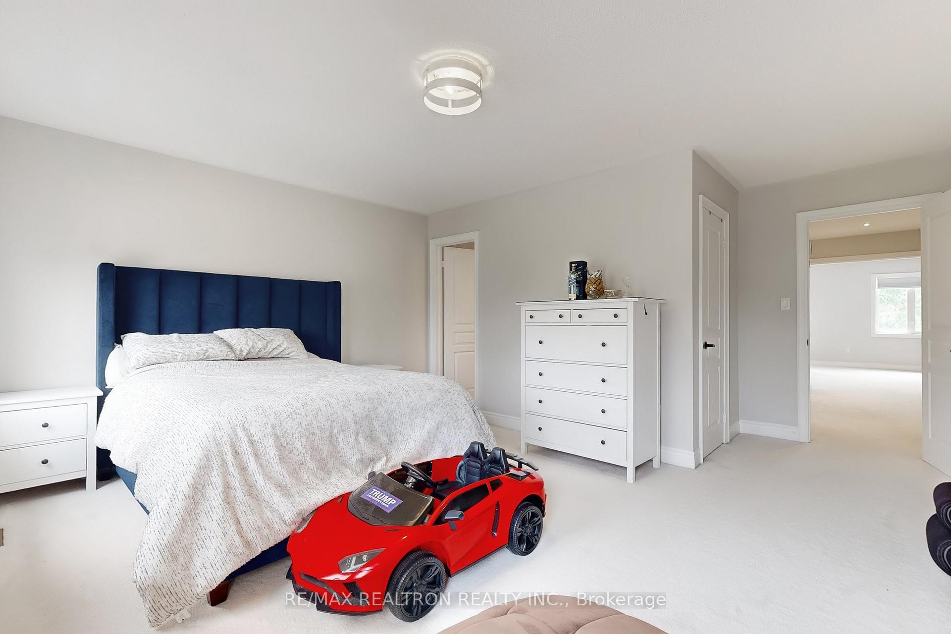 Photo 22 of 78 Chagall Drive, Vaughan, Patterson — HOMEH