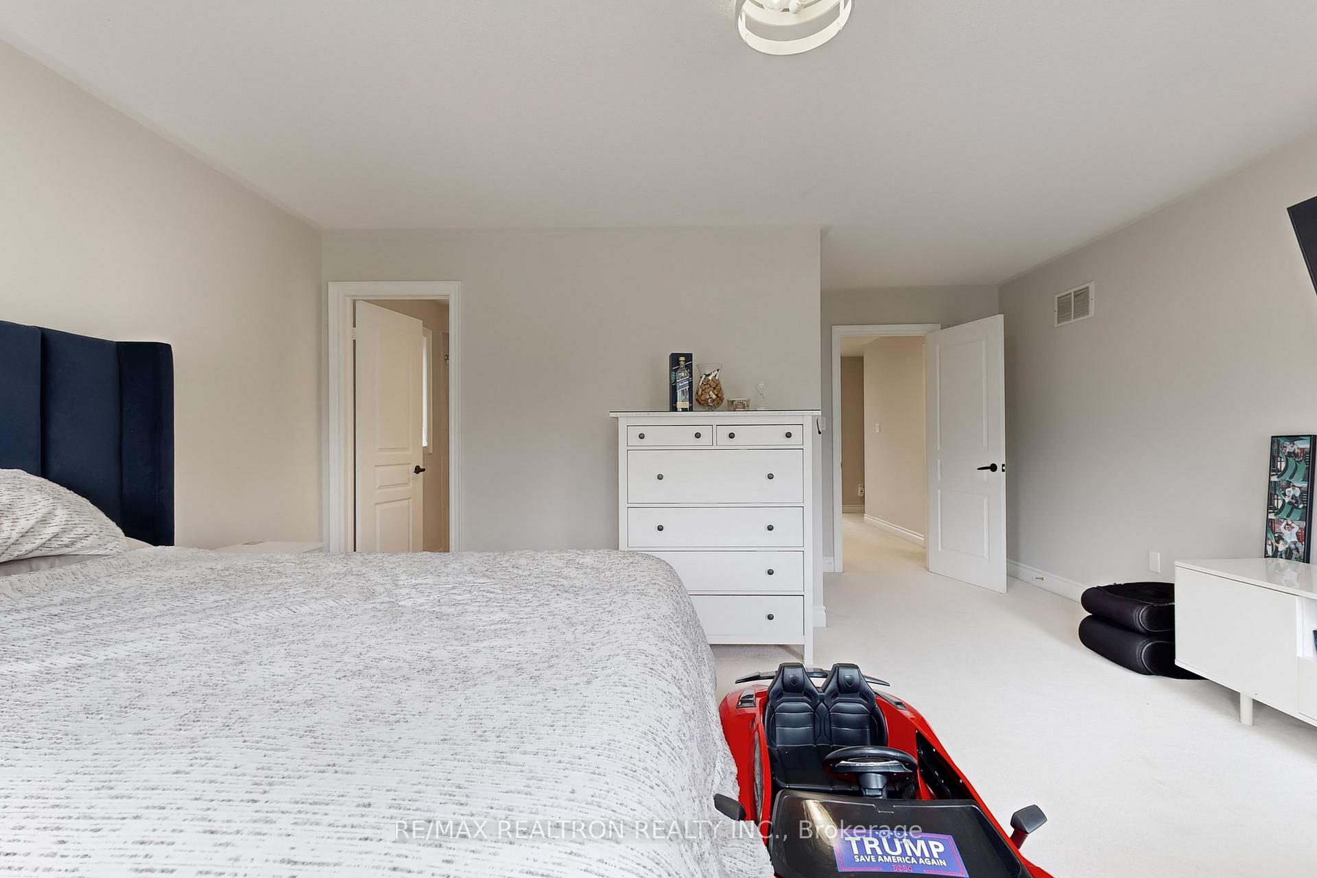 Photo 20 of 78 Chagall Drive, Vaughan, Patterson — HOMEH