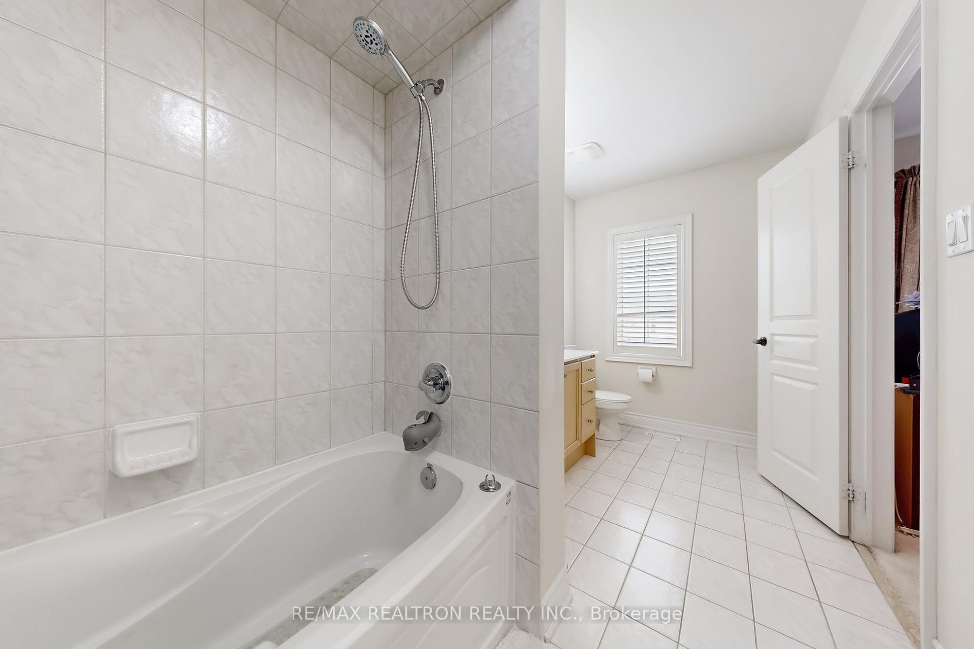 Photo 27 of 78 Chagall Drive, Vaughan, Patterson — HOMEH