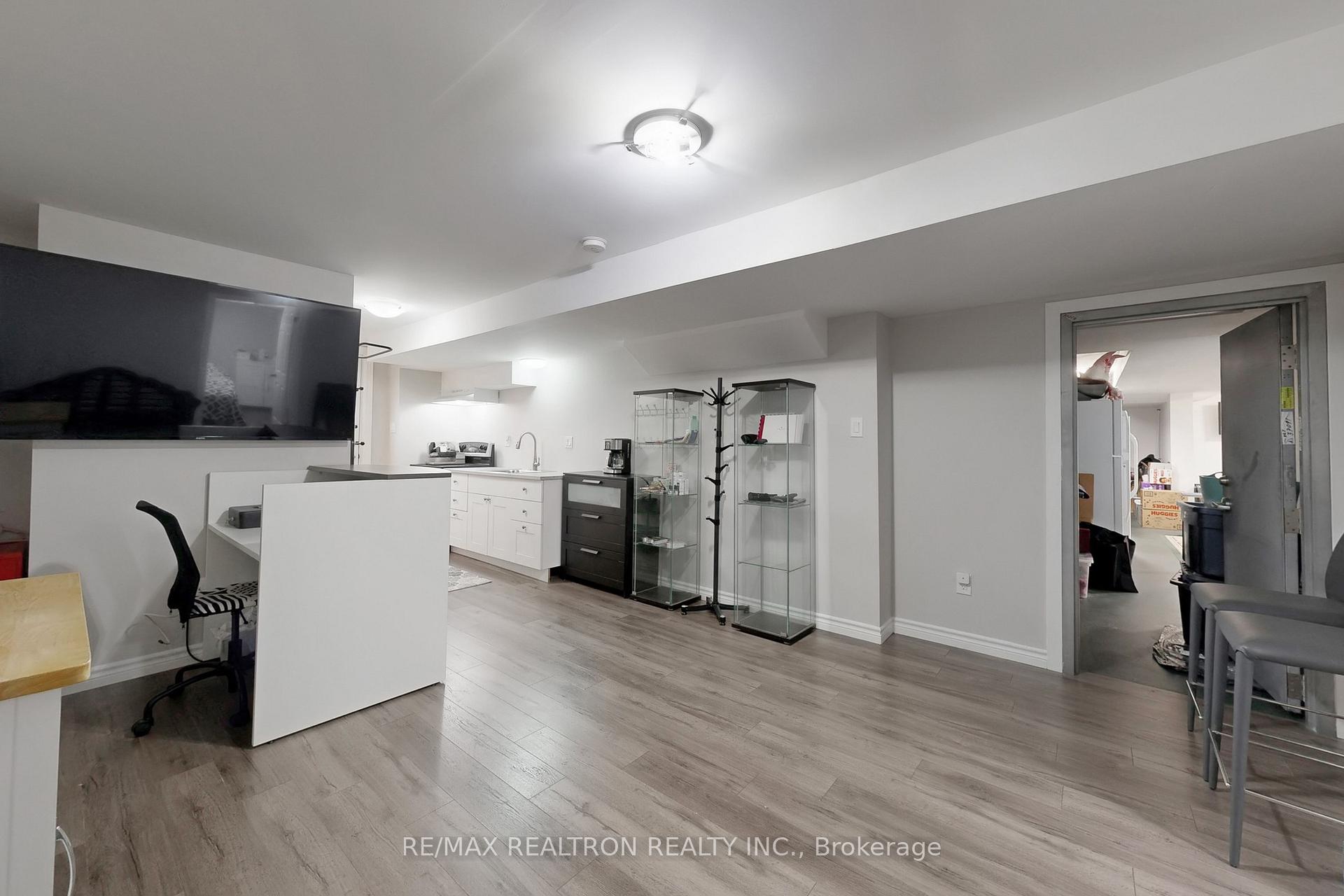 Photo 28 of 78 Chagall Drive, Vaughan, Patterson — HOMEH