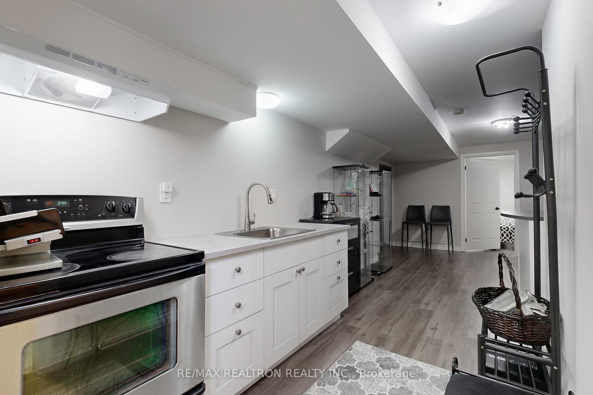 Photo 35 of 78 Chagall Drive, Vaughan, Patterson — HOMEH