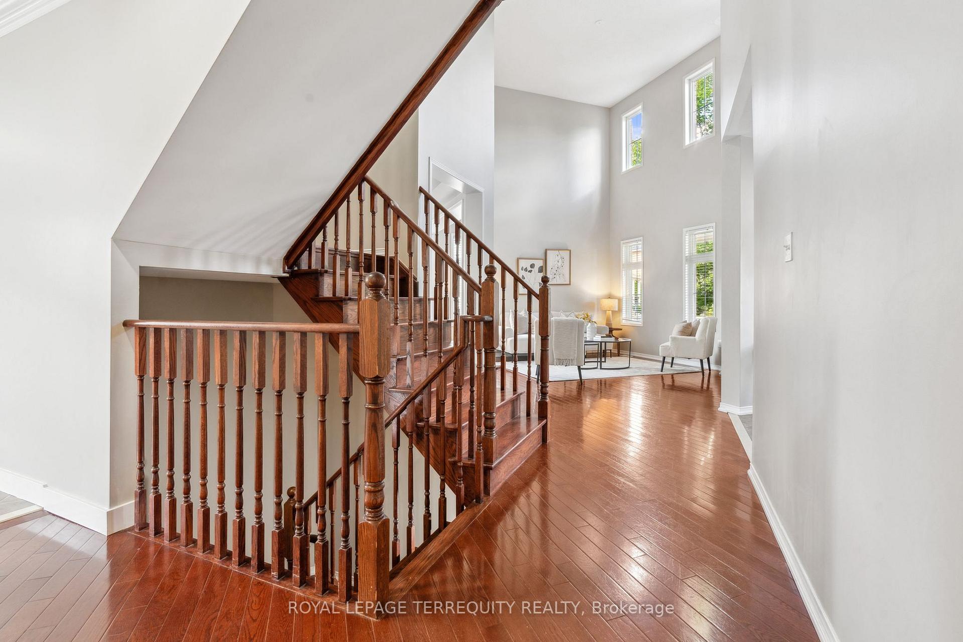 Photo 7 of 69 Bellhouse Place, Whitby, Brooklin — HOMEH