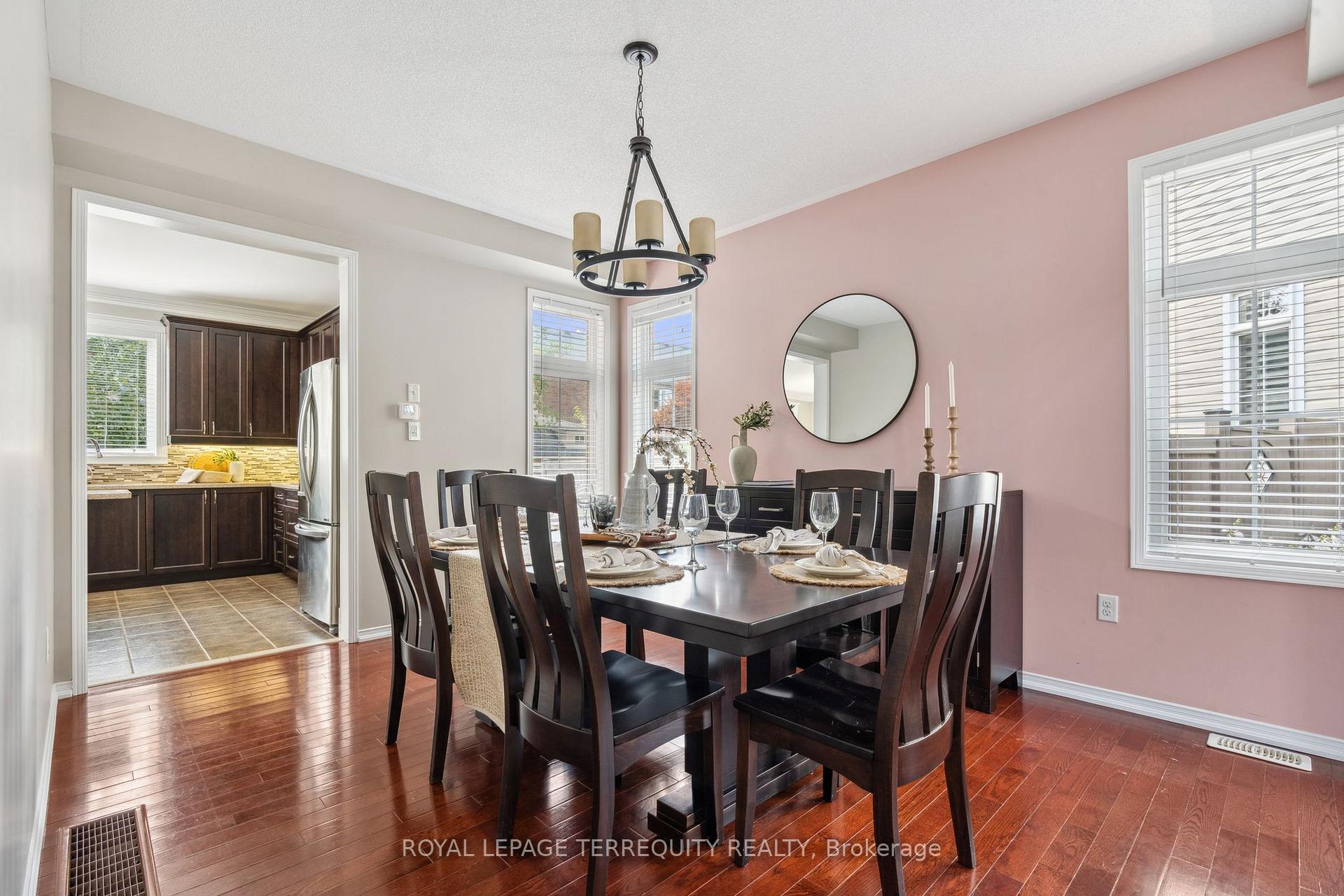 Photo 8 of 69 Bellhouse Place, Whitby, Brooklin — HOMEH