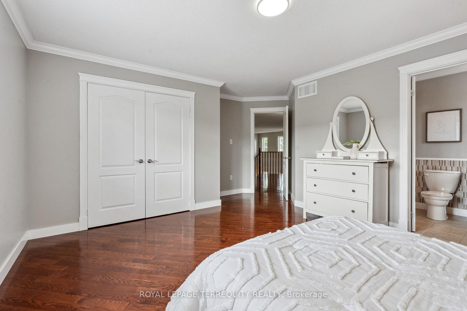 Photo 33 of 69 Bellhouse Place, Whitby, Brooklin — HOMEH