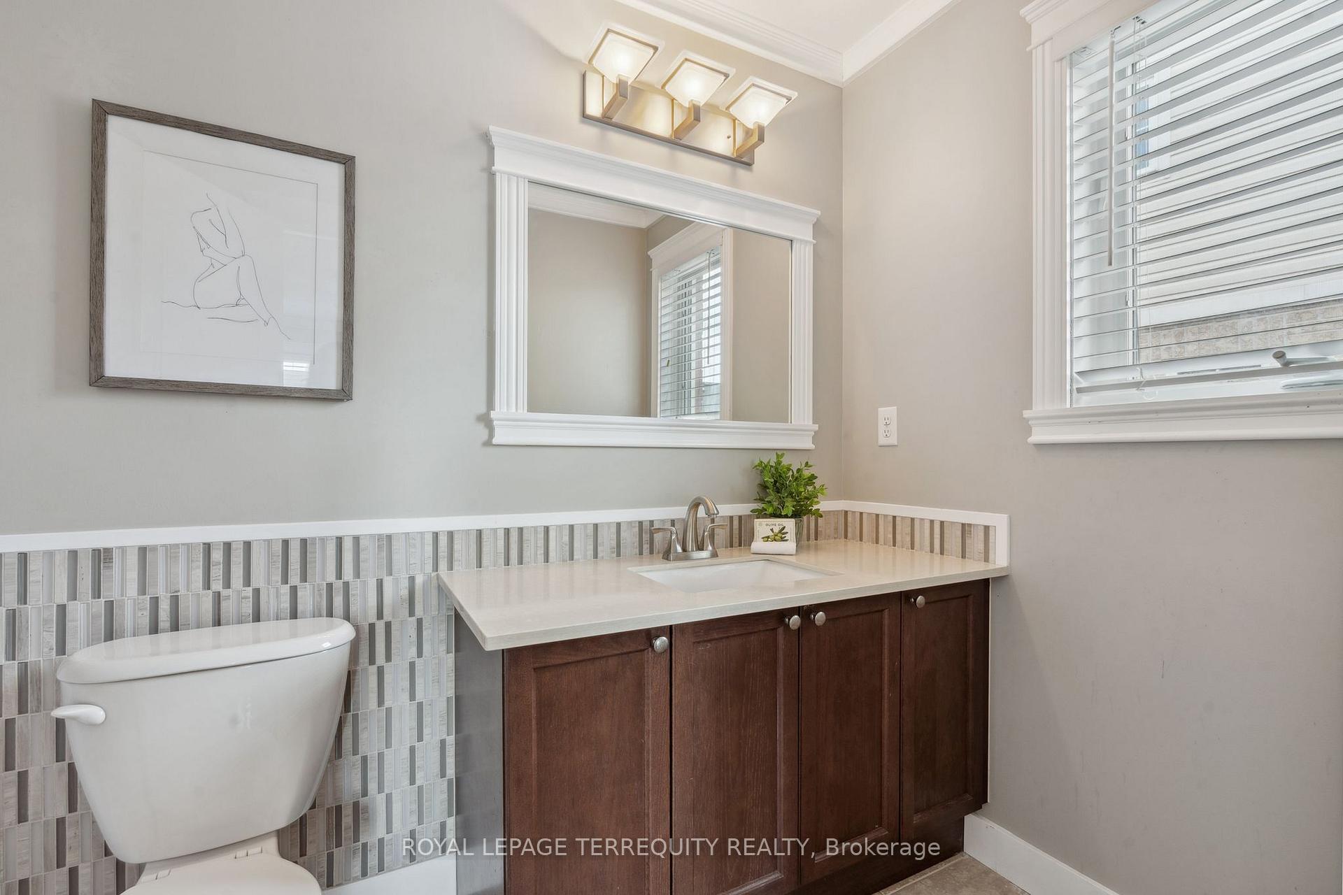 Photo 30 of 69 Bellhouse Place, Whitby, Brooklin — HOMEH