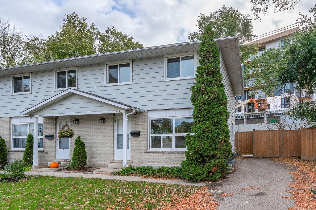 Photo 1 of 32B Karen Walk, Waterloo — HOMEH