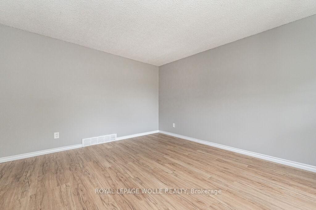 Photo 3 of 32B Karen Walk, Waterloo — HOMEH
