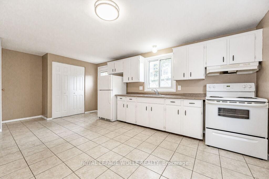 Photo 6 of 32B Karen Walk, Waterloo — HOMEH