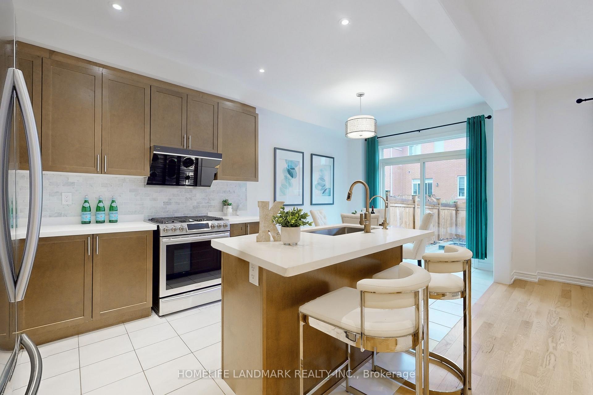 Photo 8 of 44 Luzon Avenue, Markham, Box Grove — HOMEH