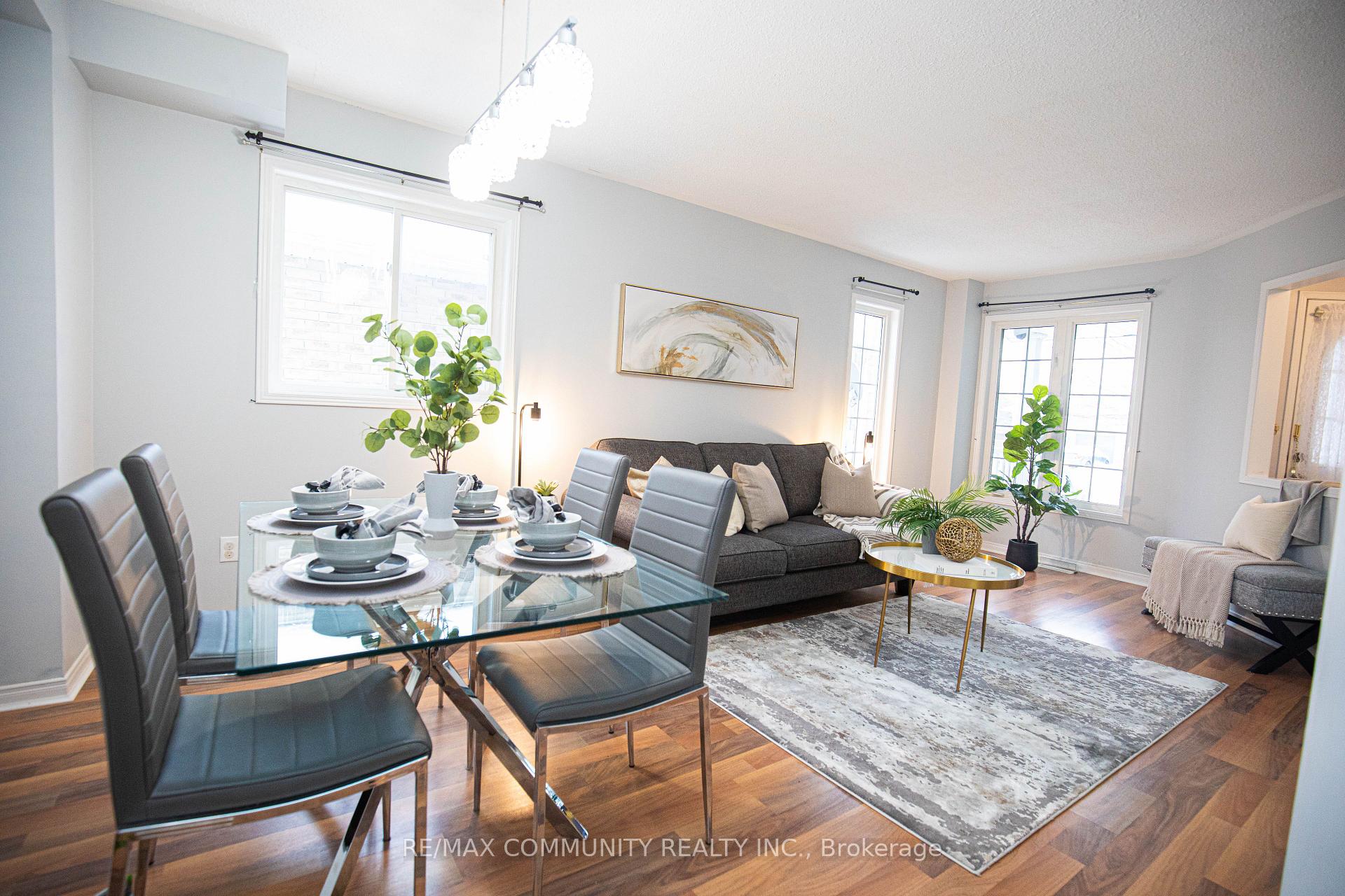 Photo 5 of 34 Daiseyfield Avenue, Clarington, Courtice — HOMEH