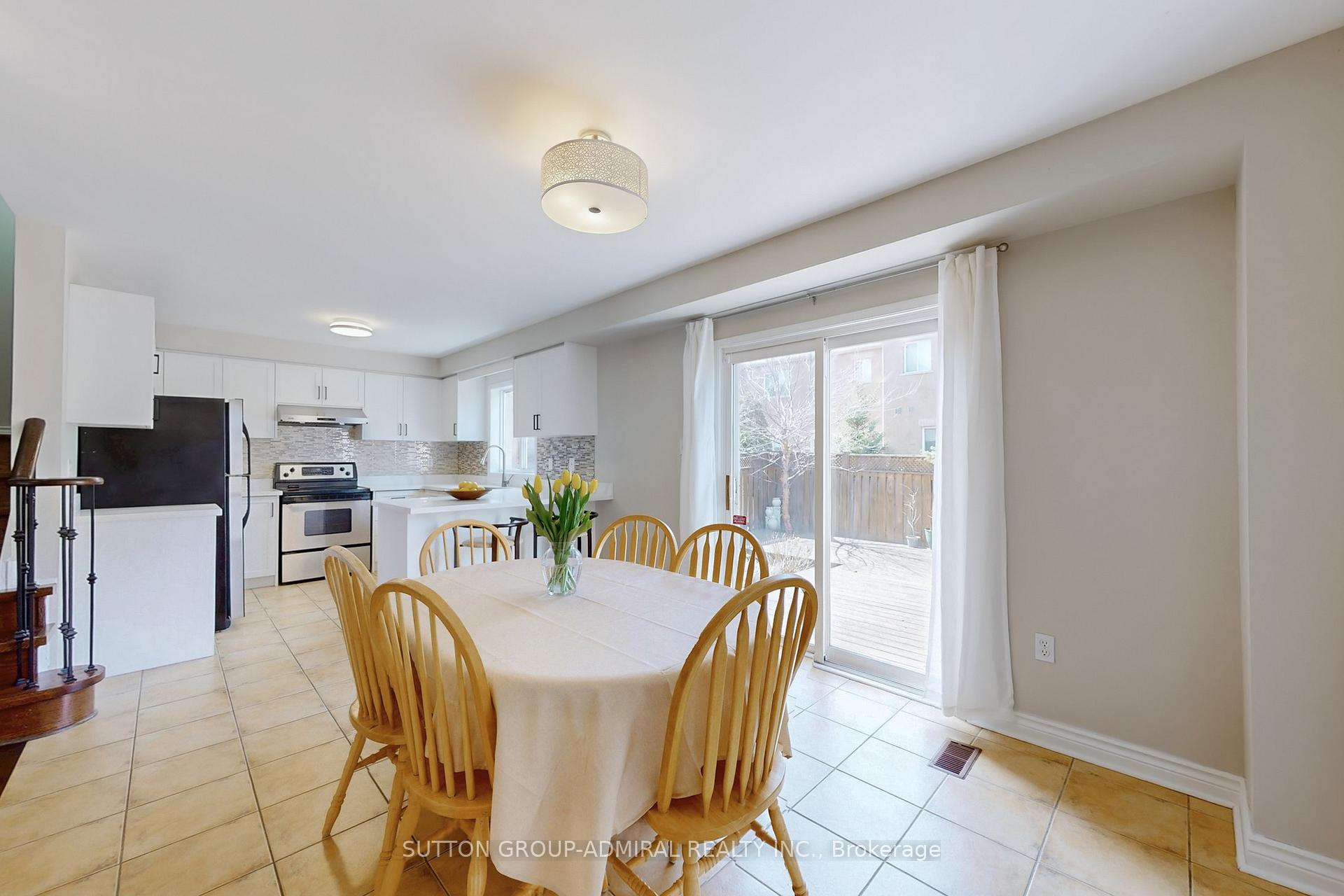 Photo 16 of 128 Timberwolf Crescent, Vaughan, Vellore Village — HOMEH