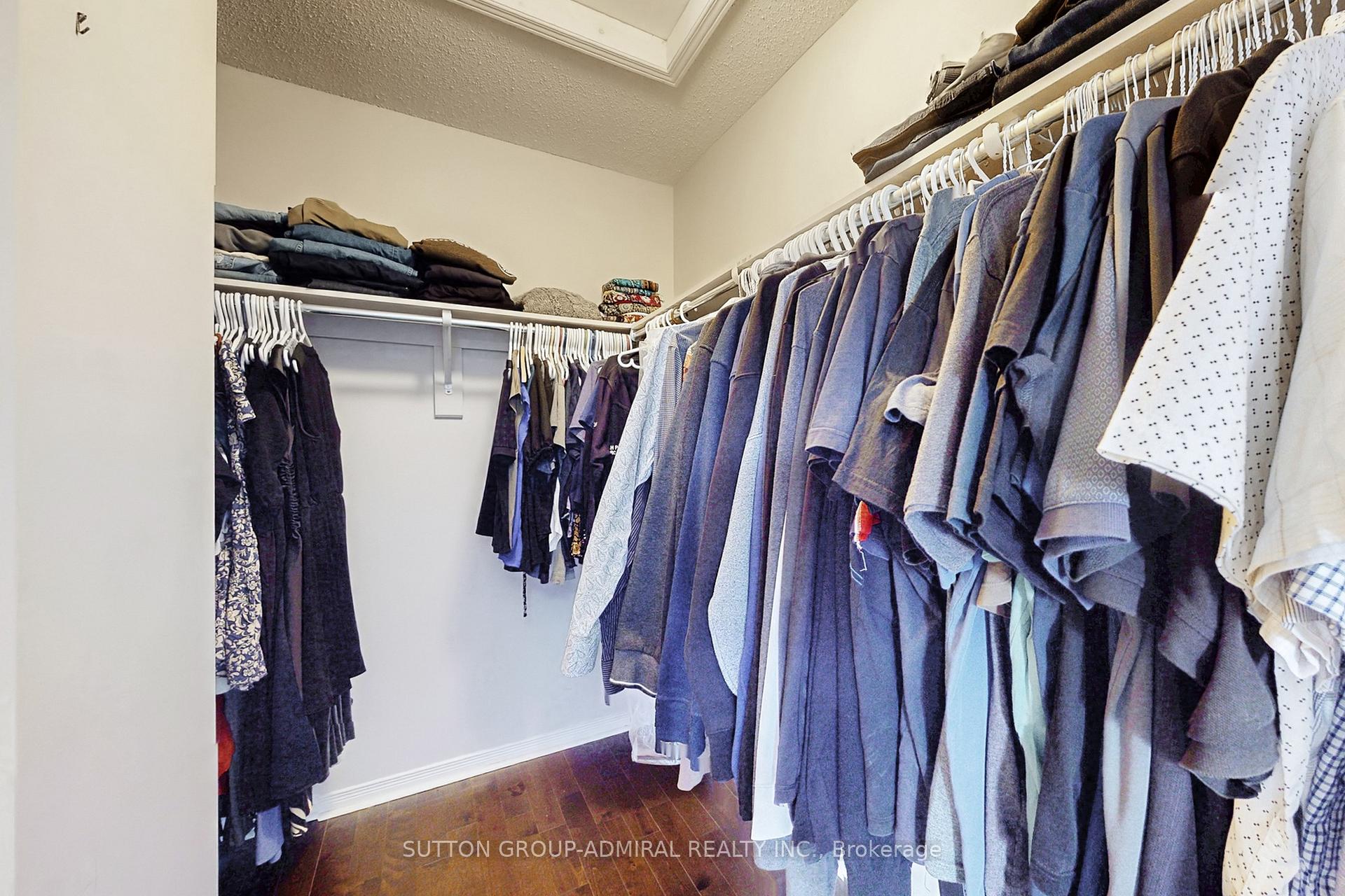 Photo 18 of 128 Timberwolf Crescent, Vaughan, Vellore Village — HOMEH