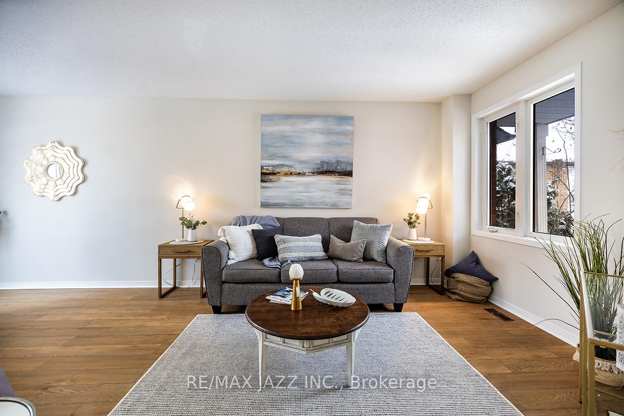 Photo 19 of 92 McMann Crescent, Clarington, Courtice — HOMEH