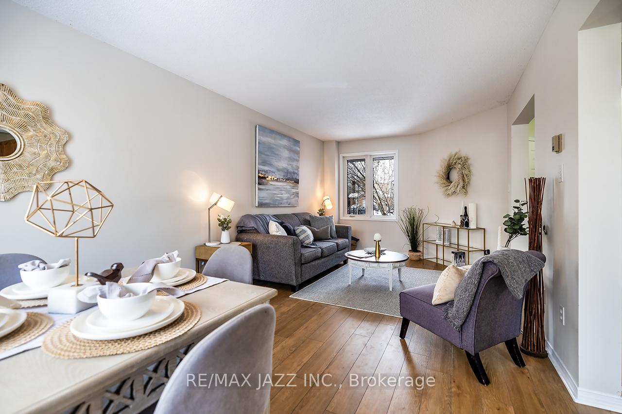 Photo 4 of 92 McMann Crescent, Clarington, Courtice — HOMEH