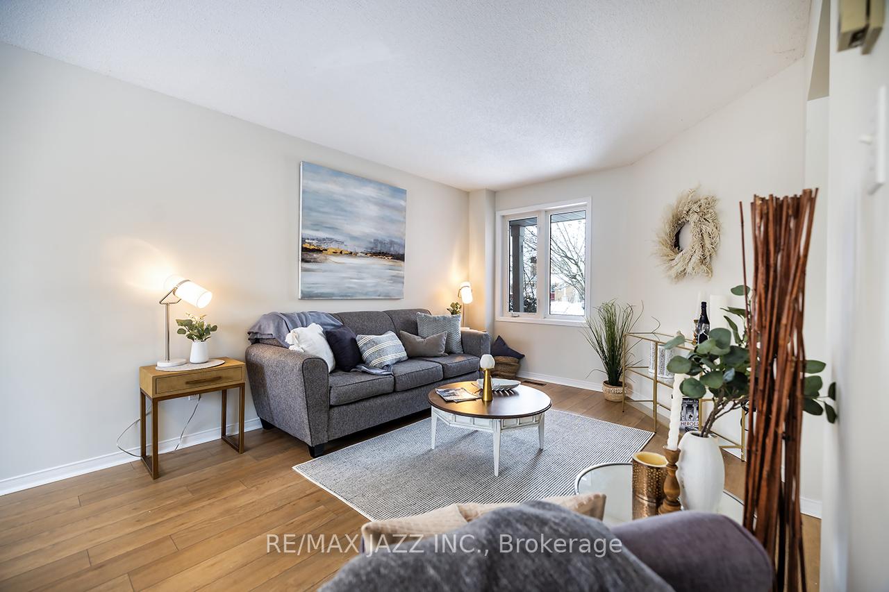 Photo 25 of 92 McMann Crescent, Clarington, Courtice — HOMEH
