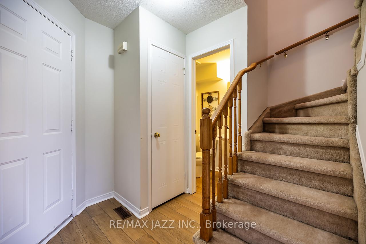 Photo 8 of 92 McMann Crescent, Clarington, Courtice — HOMEH
