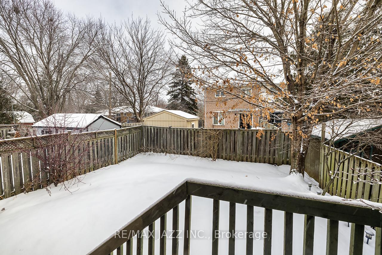 Photo 28 of 92 McMann Crescent, Clarington, Courtice — HOMEH