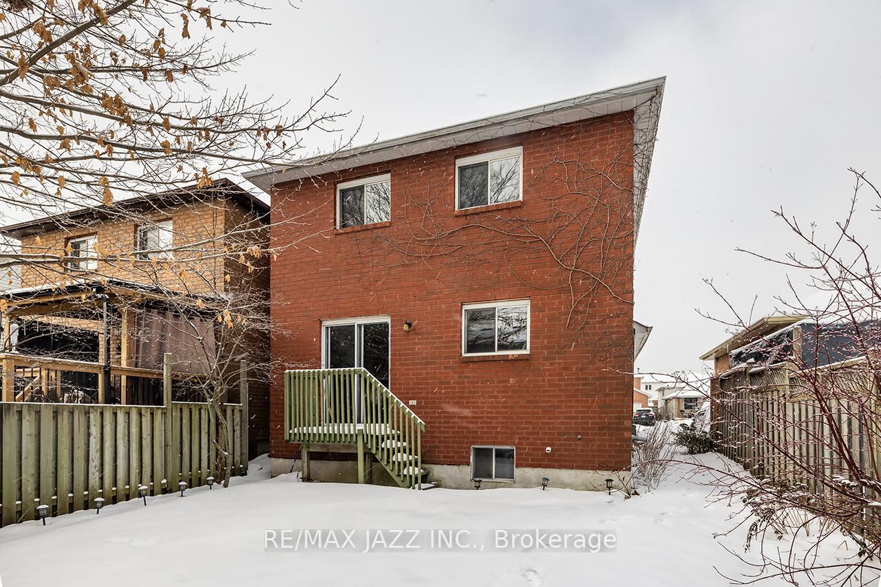 Photo 26 of 92 McMann Crescent, Clarington, Courtice — HOMEH