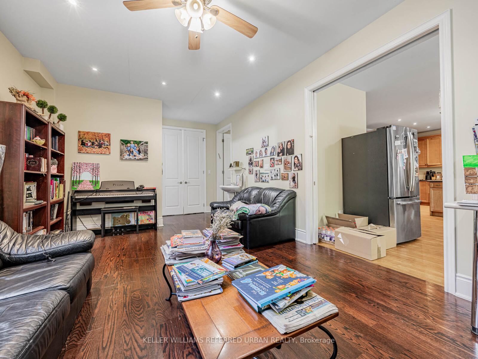 Photo 10 of 526 Coldstream Avenue, Toronto, Englemount-Lawrence — HOMEH