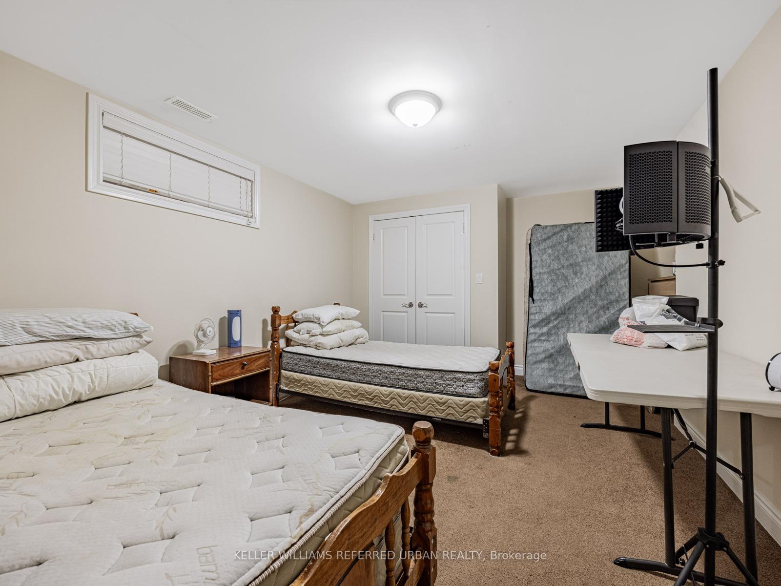 Photo 18 of 526 Coldstream Avenue, Toronto, Englemount-Lawrence — HOMEH