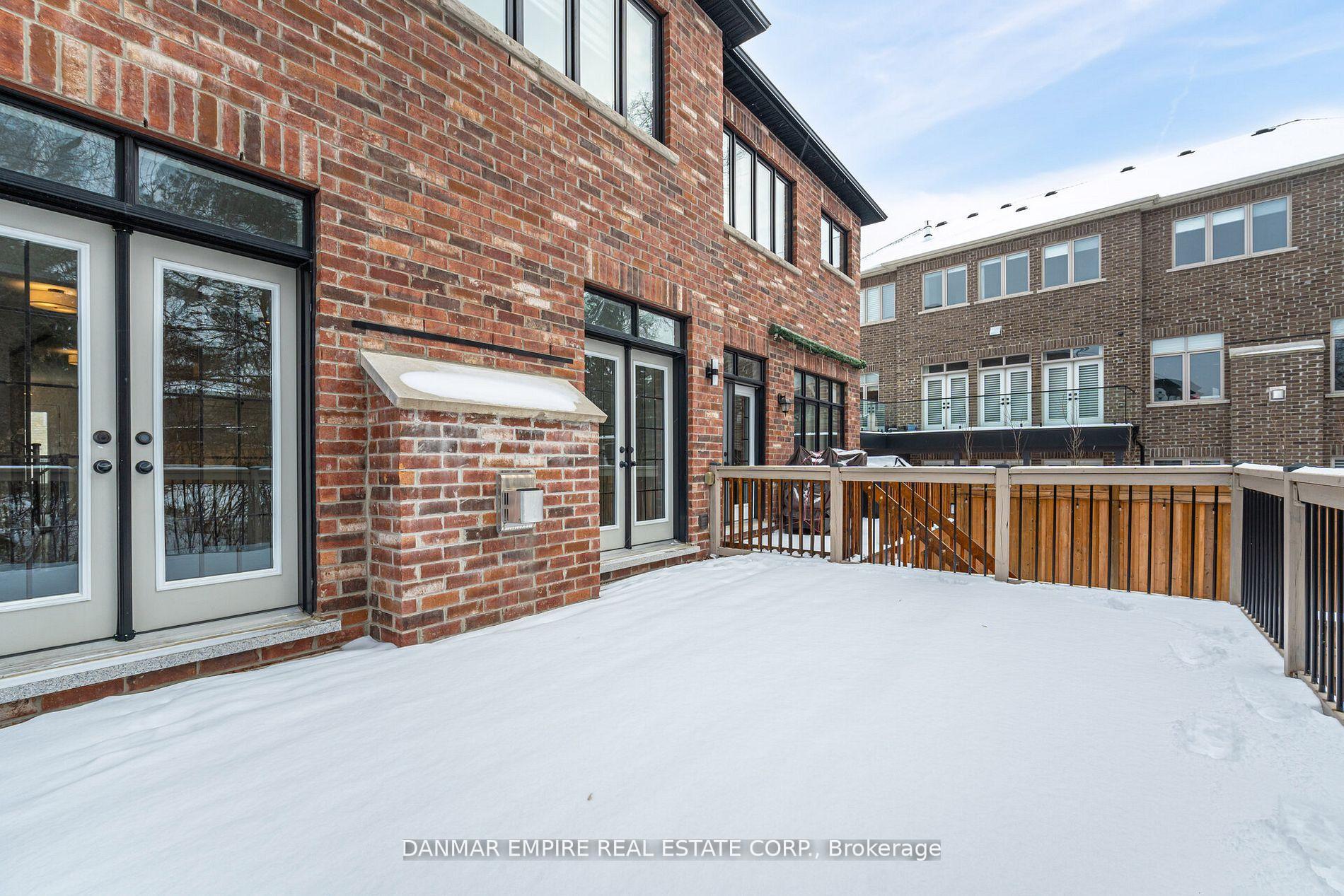 Photo 14 of 20 Great Heron Court, King, King City — HOMEH