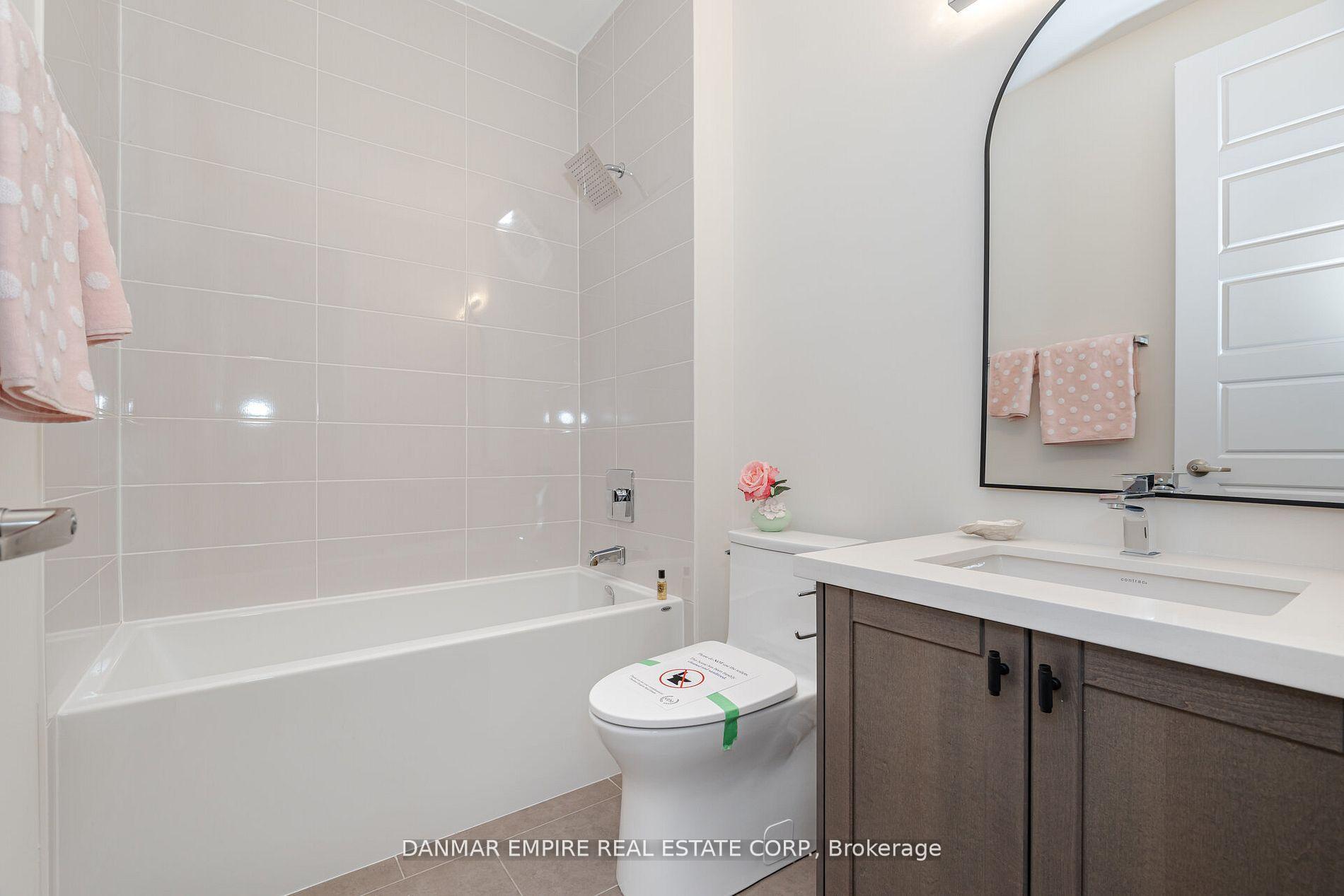 Photo 39 of 20 Great Heron Court, King, King City — HOMEH