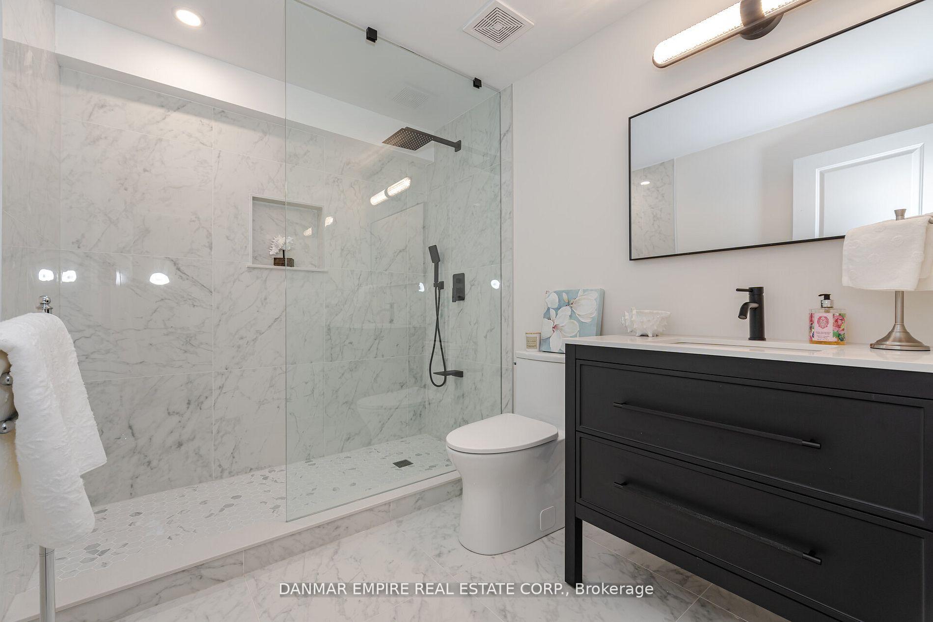Photo 29 of 20 Great Heron Court, King, King City — HOMEH