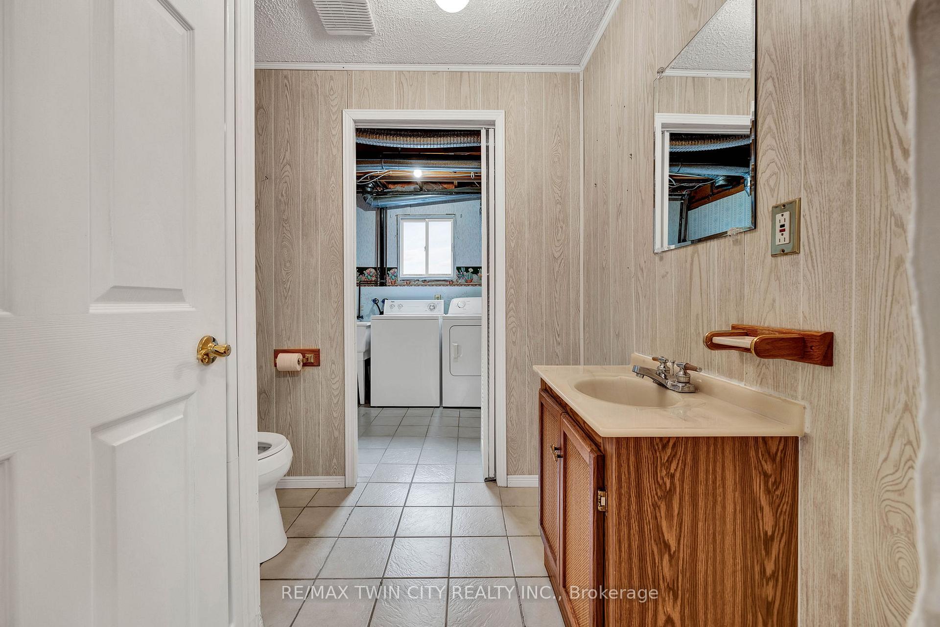 Photo 18 of 204 Nomad Court, Kitchener — HOMEH