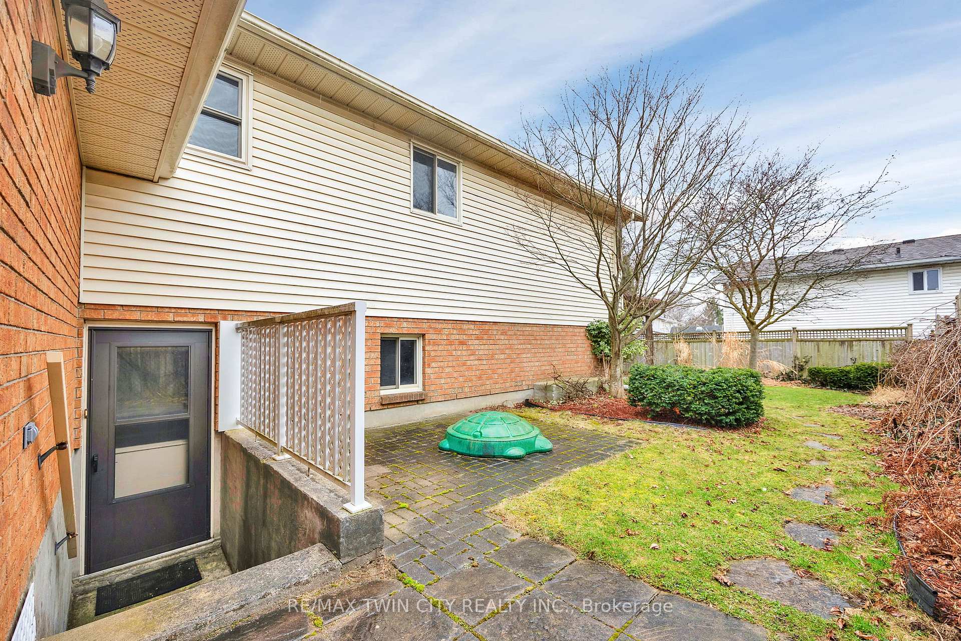 Photo 31 of 204 Nomad Court, Kitchener — HOMEH