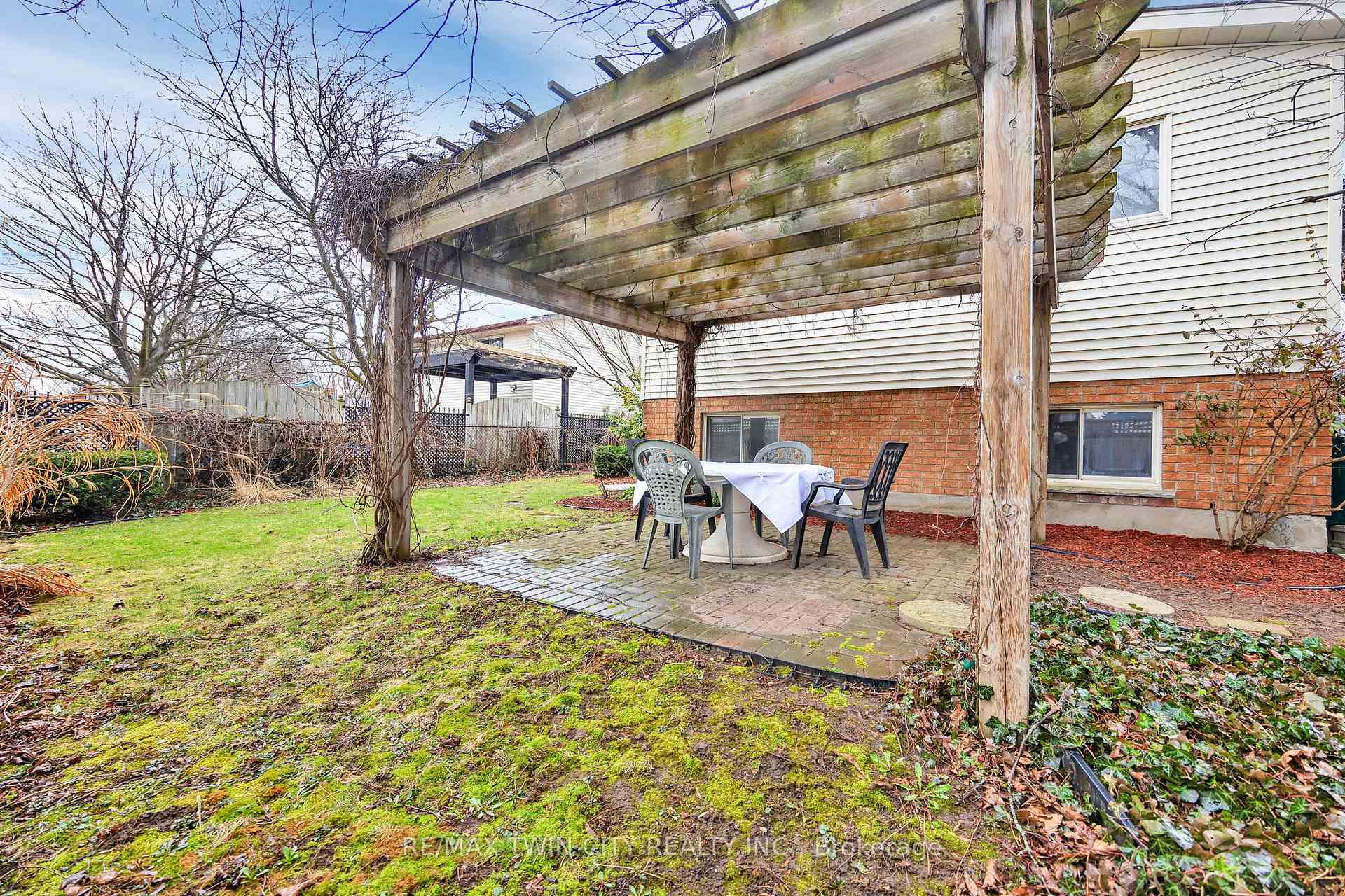 Photo 34 of 204 Nomad Court, Kitchener — HOMEH