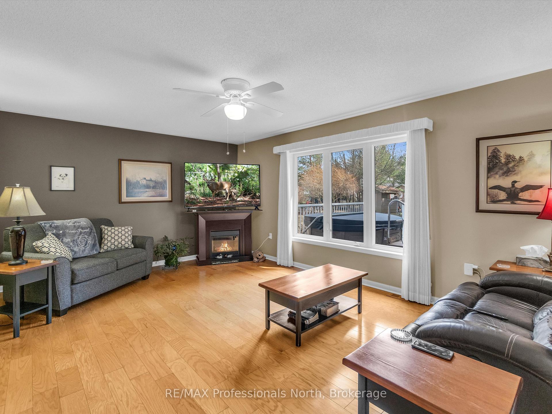 Photo 46 of 3 Clearstream Court, Bracebridge, Macaulay — HOMEH