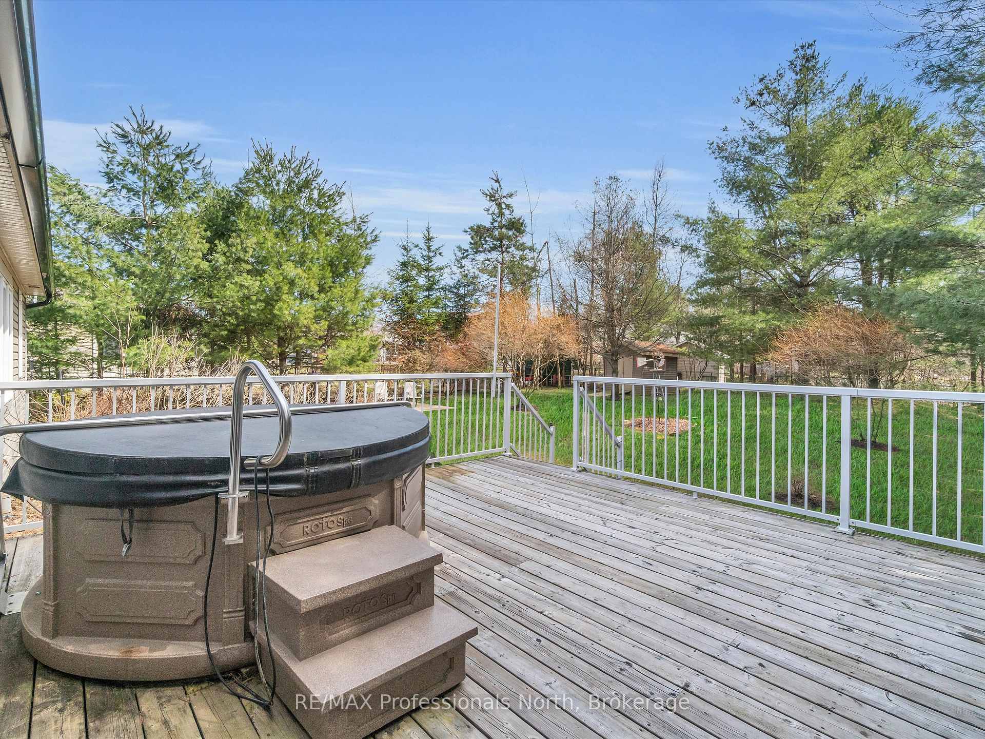 Photo 28 of 3 Clearstream Court, Bracebridge, Macaulay — HOMEH