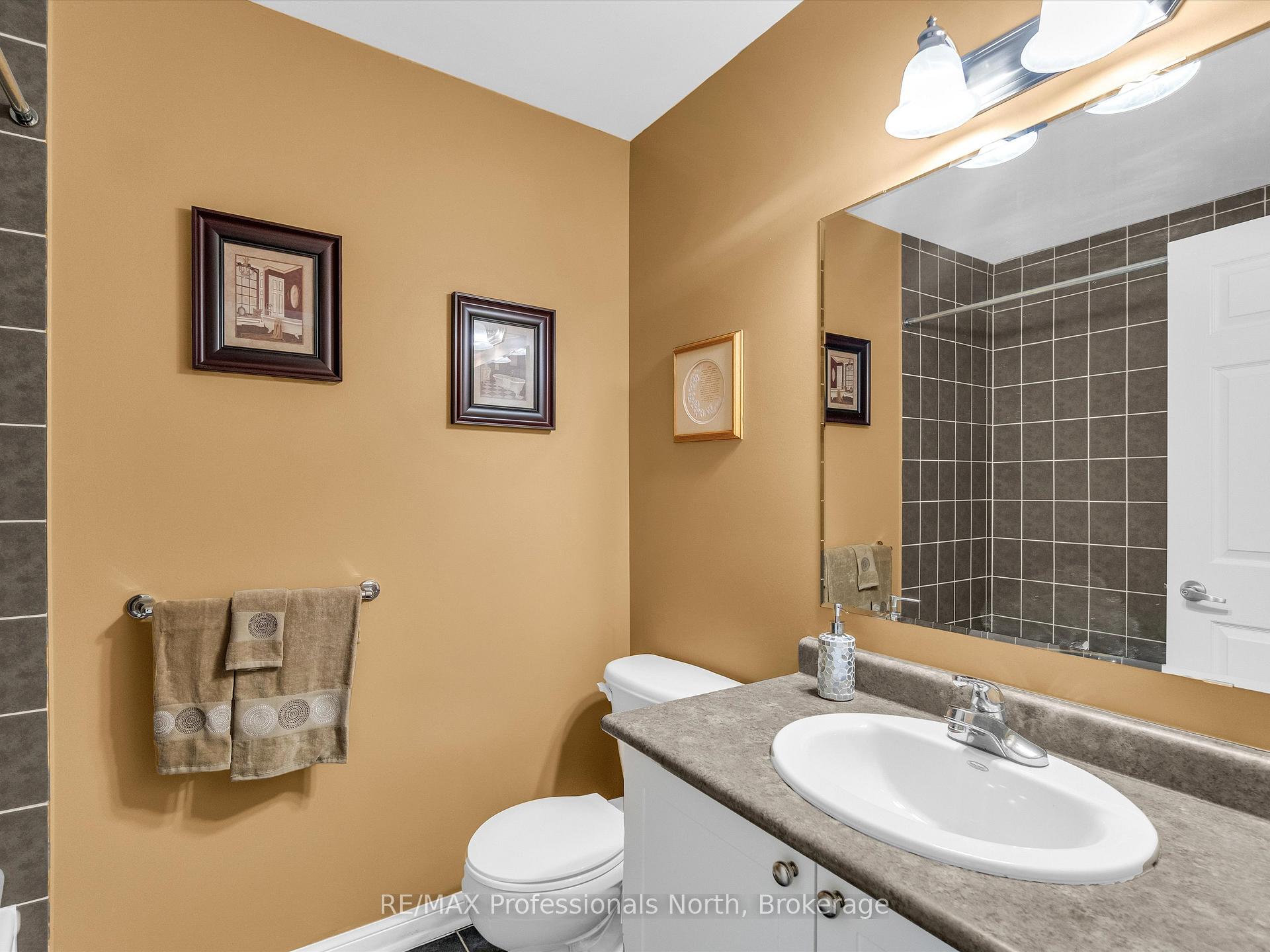 Photo 18 of 3 Clearstream Court, Bracebridge, Macaulay — HOMEH