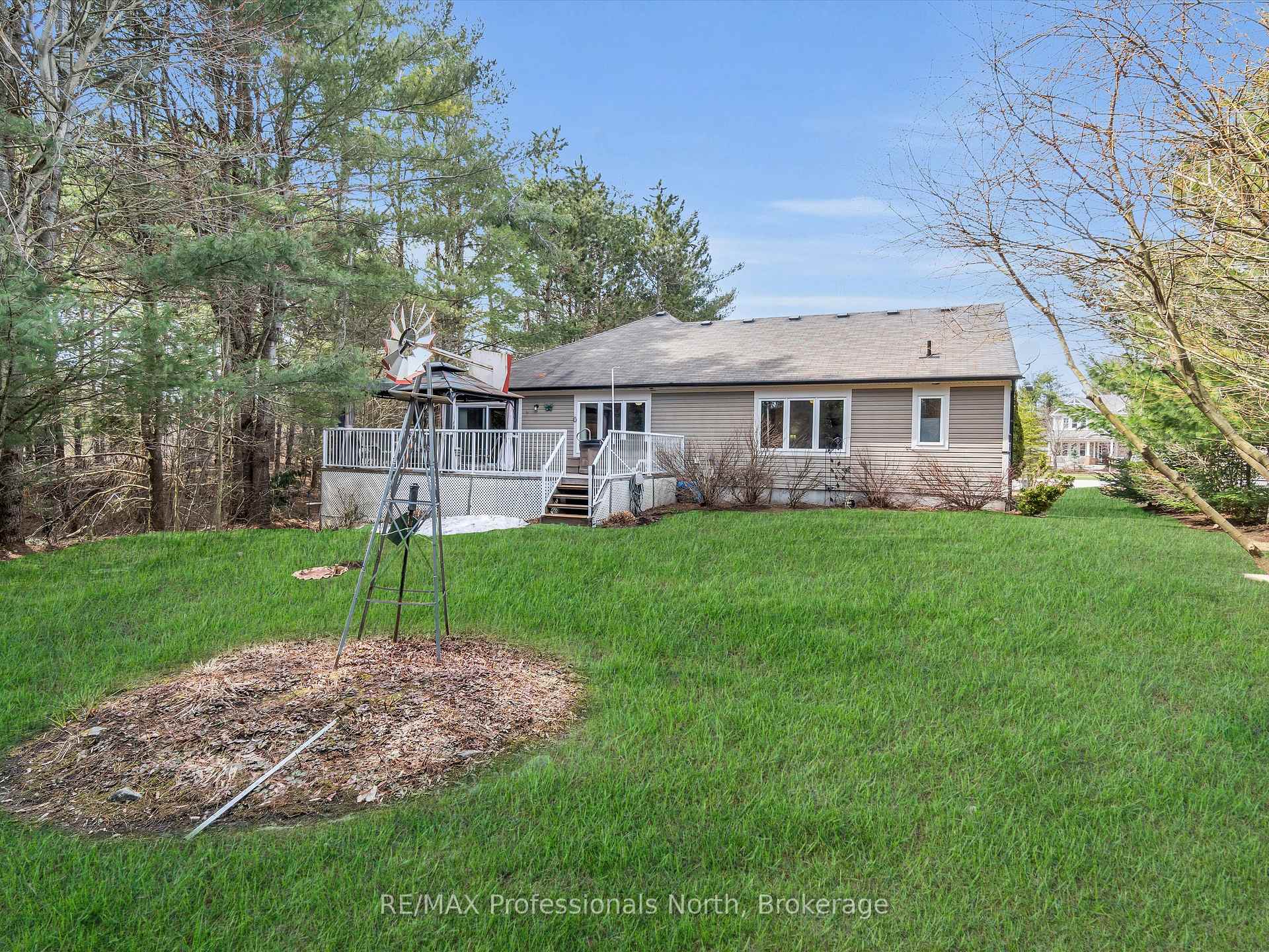 Photo 40 of 3 Clearstream Court, Bracebridge, Macaulay — HOMEH