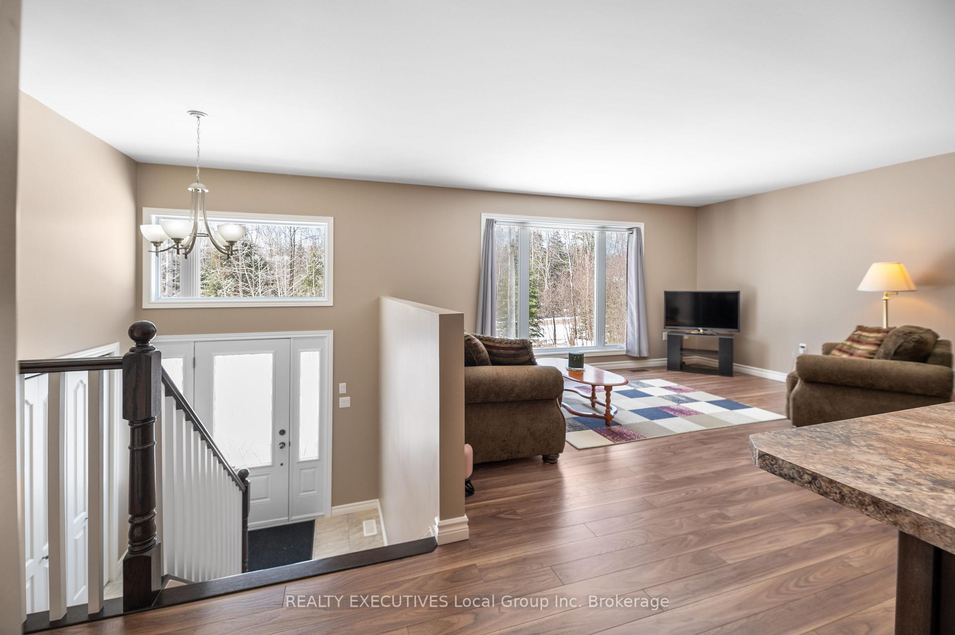 Photo 6 of 50 Park Drive, East Ferris, Corbeil — HOMEH