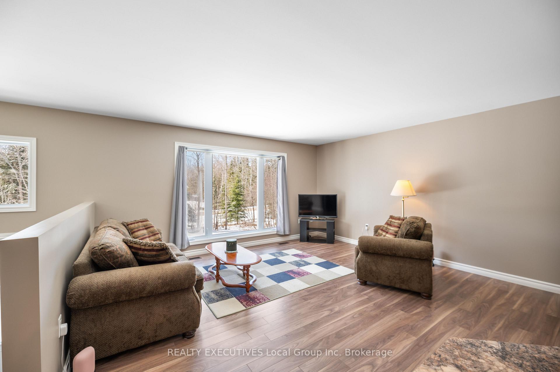 Photo 8 of 50 Park Drive, East Ferris, Corbeil — HOMEH