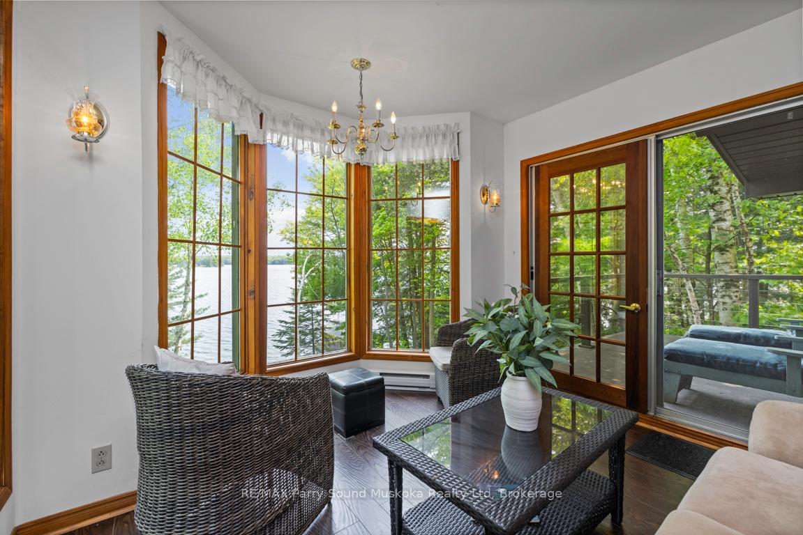 Photo 16 of 49 Bayshore Drive, Seguin — HOMEH